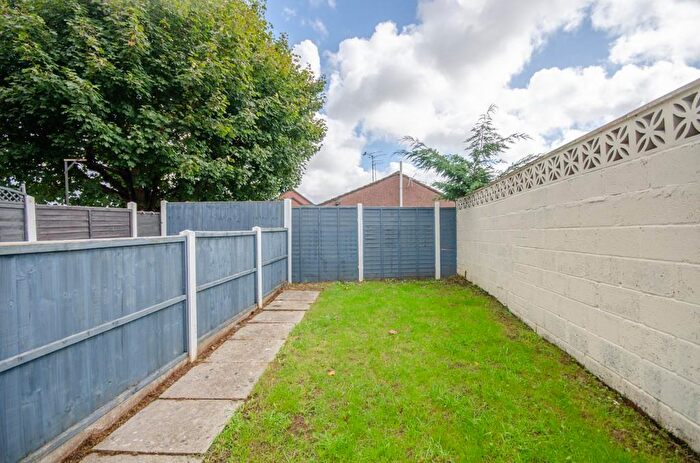 1 Bedroom Flat To Rent In Dibden Road, Downend, Bristol, BS16