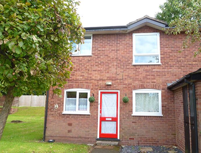 2 Bedroom Flat To Rent In Baxter Gardens, Kidderminster, Worcestershire, DY10
