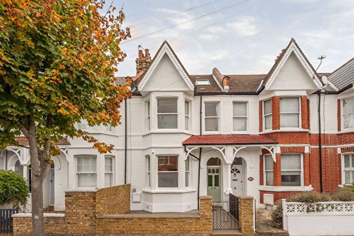4 Bedroom Property To Rent In Trentham Street, Southfields, London, SW18