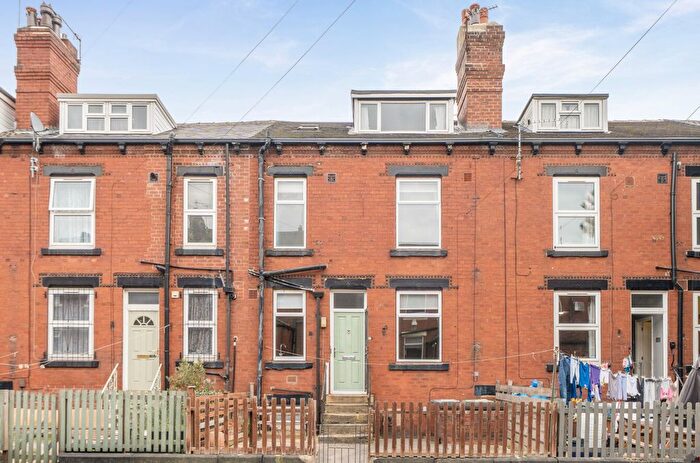 2 Bedroom Terraced House For Sale In Park Mount, Armley, Leeds, LS12