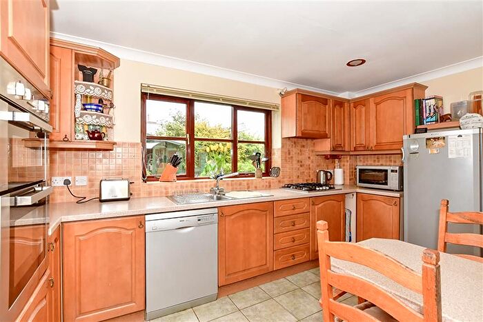 4 Bedroom Detached House For Sale In Manor Close, Deal, Kent, CT14