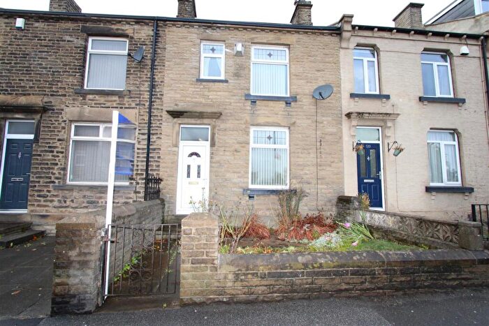 3 Bedroom Terraced House To Rent In Huddersfield Road, Wyke, Bradford, BD12