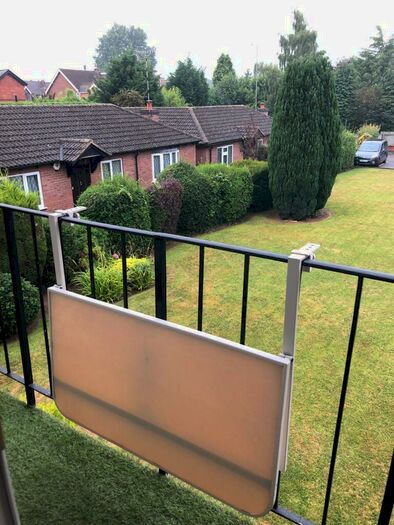2 Bedroom Apartment To Rent In Barrowfield Lane, Kenilworth, CV8