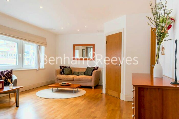 2 Bedroom Flat To Rent In Beckford Close, Kensington, W14