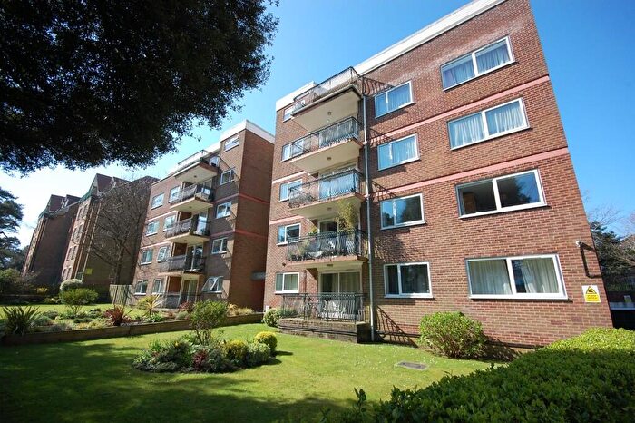 2 Bedroom Apartment For Sale In Meyrick Road, Bournemouth, Dorset, BH1
