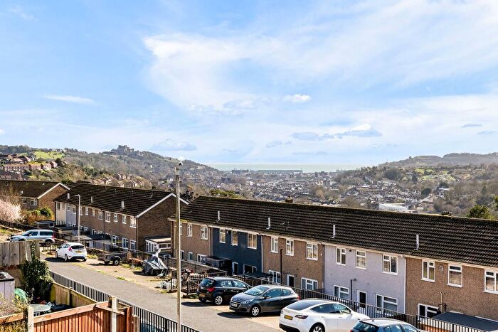 3 Bedroom Semi-detached House For Sale In Friars Way, Dover, CT16