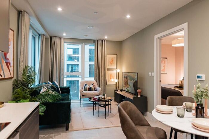 1 Bedroom Apartment To Rent In New York Square, Quarry Hill, Leeds, West Yorkshire, LS2