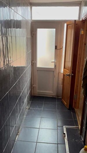 3 Bedroom End Of Terrace House To Rent In Belgrave Road, Slough, SL1