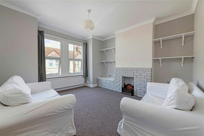 2 Bedroom Flat To Rent In Delia Street, London, SW18