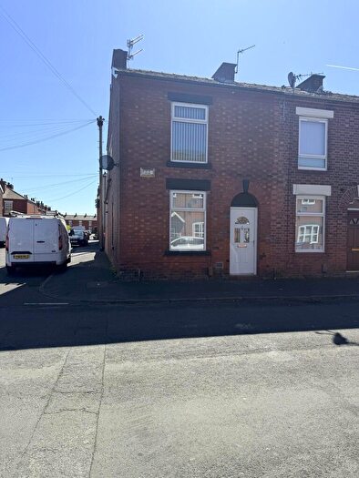 2 Bedroom End Of Terrace House For Sale In Luton Road, Reddish, SK5