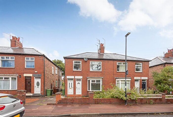 2 Bedroom Flat To Rent In Marleen Avenue, Heaton, Newcastle Upon Tyne, NE6