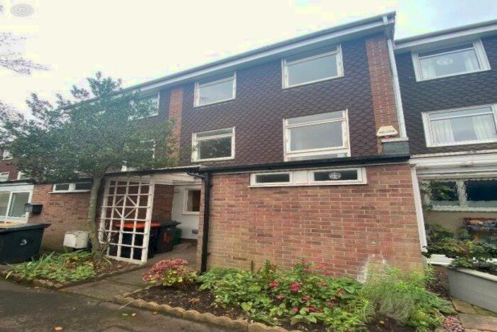 4 Bedroom Town House To Rent In Shakespeare Road, Bedford MK40