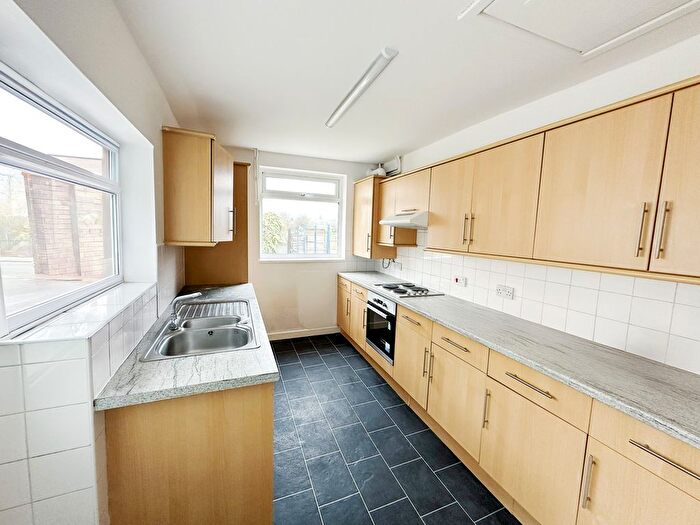 3 Bedroom Terraced House To Rent In St Johns Road, Doncaster, DN12