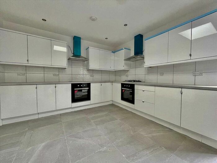 5 Bedroom Property To Rent In Paradise Place, Plymouth, Plymouth, PL1