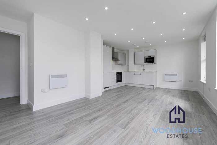 1 Bedroom Flat To Rent In High Street, Barnet, EN5