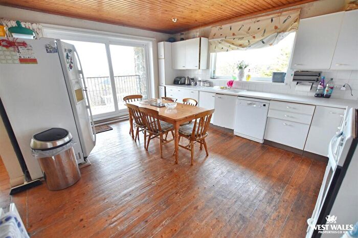 4 Bedroom Detached House For Sale In Anchor Down, Solva, Haverfordwest, SA62