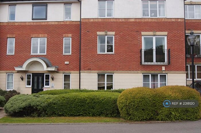 2 Bedroom Flat To Rent In Cross Gates, Leeds, LS15