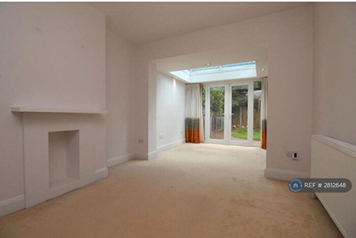 3 Bedroom Bungalow To Rent In Heather Way, Stanmore, HA7