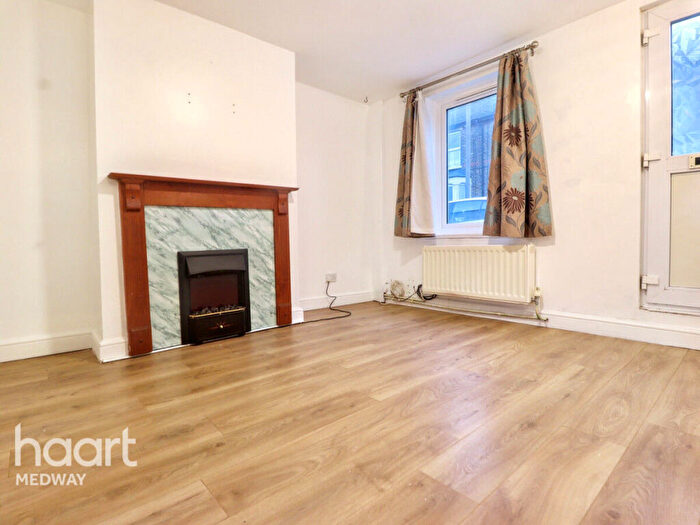 1 Bedroom End Of Terrace House To Rent In The Street, Sittingbourne, ME9