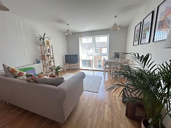 1 Bedroom Flat For Sale In Belon Drive, Whitstable, CT5