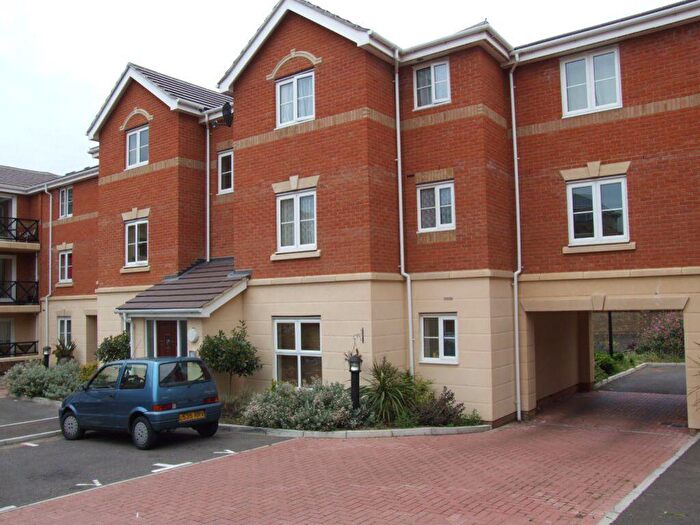 2 Bedroom Flat To Rent In Collier Way, Southend On Sea : Online Registration, SS1