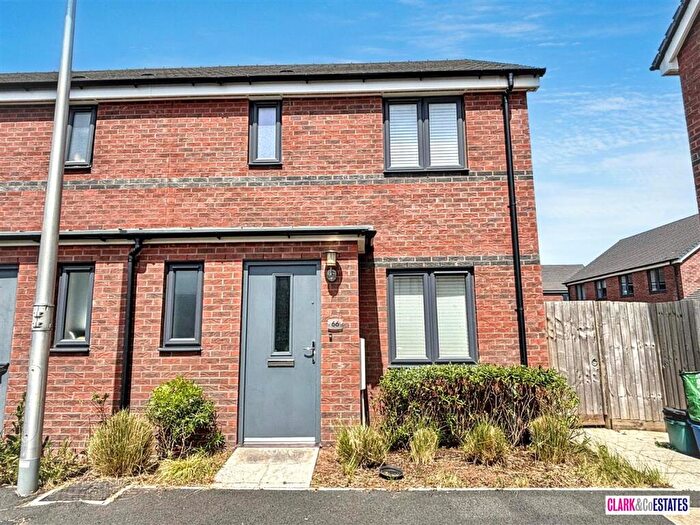 3 Bedroom Terraced House For Sale In Channings Drive, Exeter, EX1