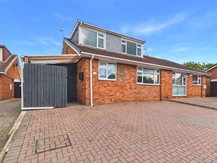 3 Bedroom Semi Detached House For Sale In Bodiam Avenue, Tuffley, Gloucester, Gloucestershire, GL4