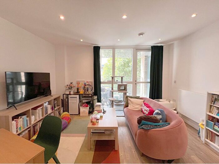 1 Bedroom Flat For Sale In Grand Union House, Ealing Road, Wembley, Middlesex, HA0