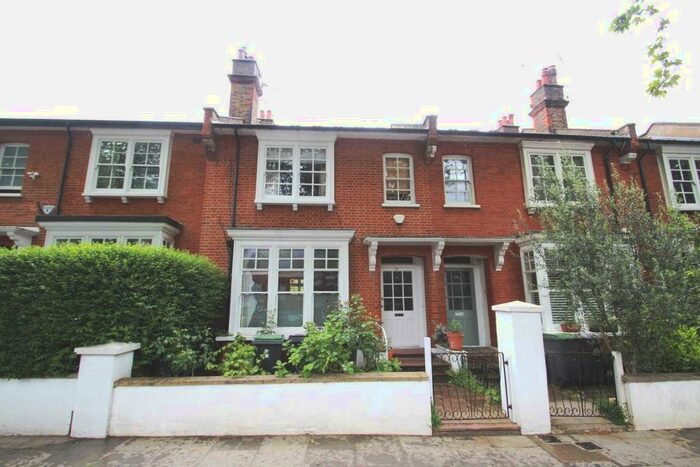 4 Bedroom House To Rent In North Road, Highgate, N6
