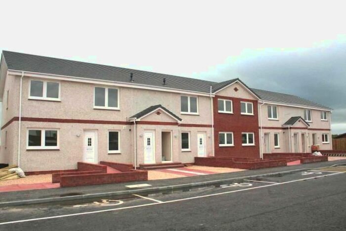 2 Bedroom Flat To Rent In Pipers Court, Shotts, ML7