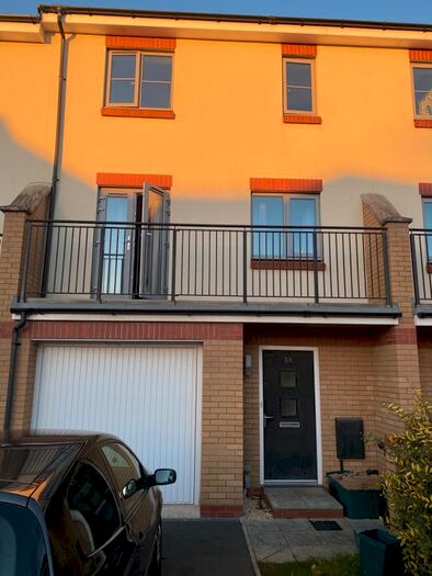 6 Bedroom Terraced House To Rent In Sorrel Place, Stoke Gifford, Bristol BS34