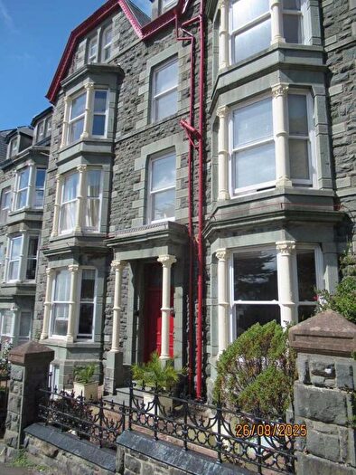 1 Bedroom Flat To Rent In Shelbourne, Barmouth, LL42