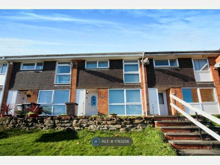 3 Bedroom Terraced House To Rent In Buchanan Drive, Luton, LU2