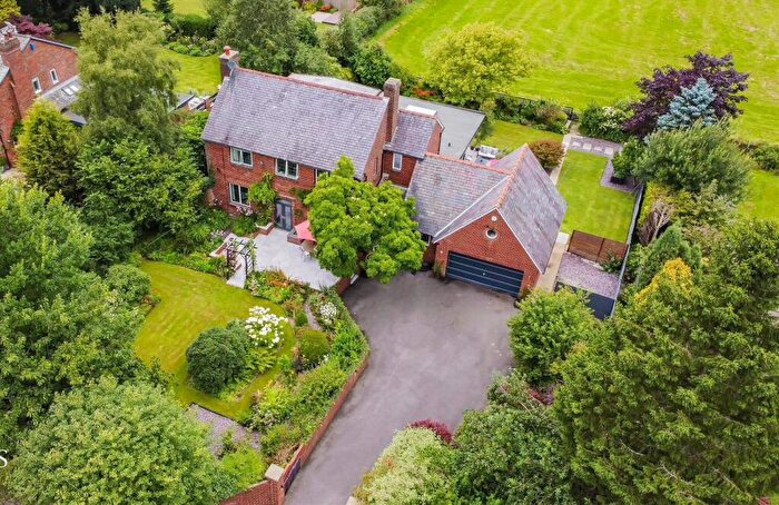 4 Bedroom Detached House For Sale In Higham Road, Padiham, BB12