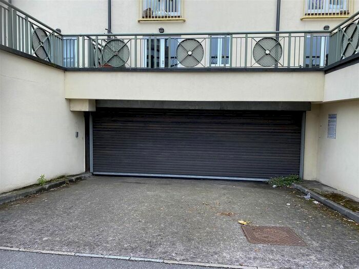 Garage / Parking To Rent In St. Georges Road, Bristol, BS1