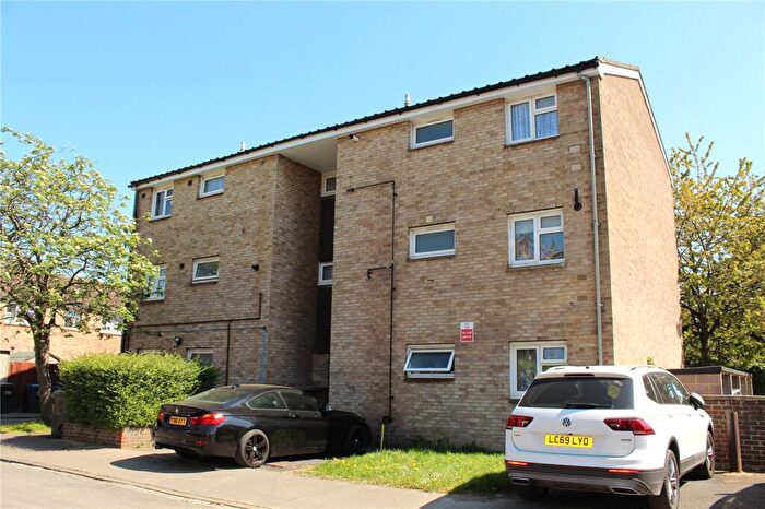1 Bedroom Apartment To Rent In Knole Close, Croydon, Surrey, CR0