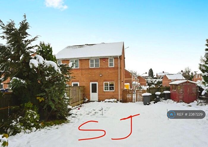 2 Bedroom Semi-Detached House To Rent In Shawcroft, Nottingham, NG17