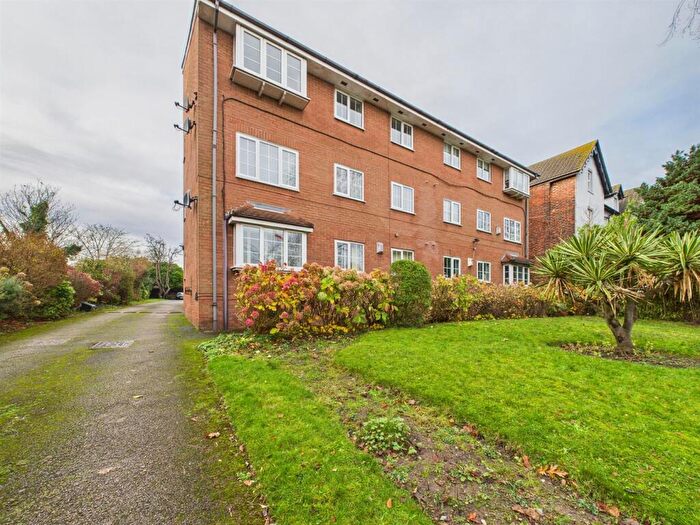 2 Bedroom Apartment For Sale In Penkett Gardens, Penkett Road, Wallasey, CH45