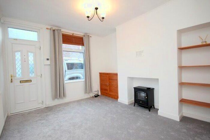 2 Bedroom Terraced House To Rent In Kitchener Street, York, YO31
