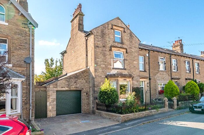 5 Bedroom End Of Terrace House For Sale In Craven Terrace, Settle, North Yorkshire, BD24