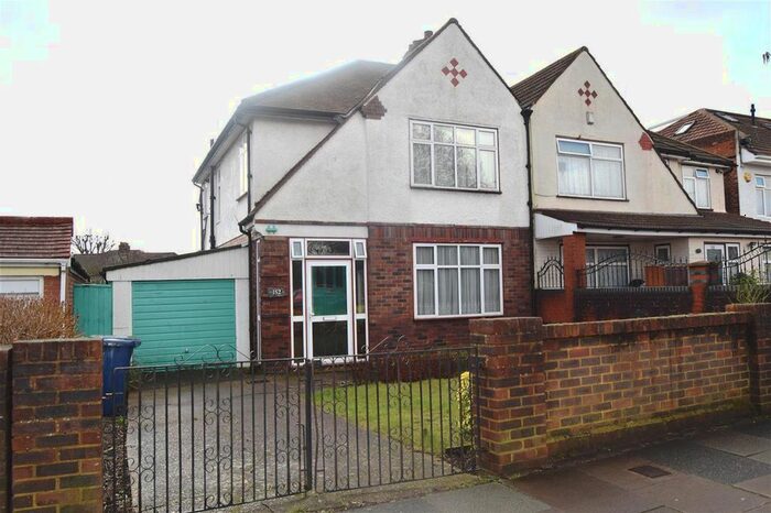 4 Bedroom Semi-Detached House To Rent In The Broadway, Southall, UB1