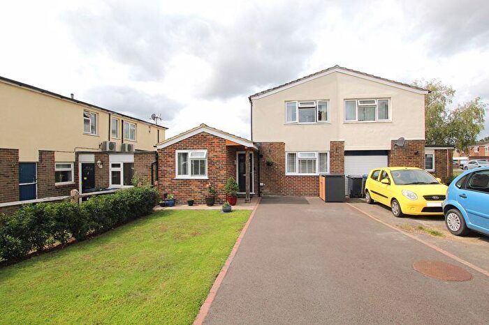 5 Bedroom Semi-Detached House For Sale In Sherrydon, Cranleigh, GU6