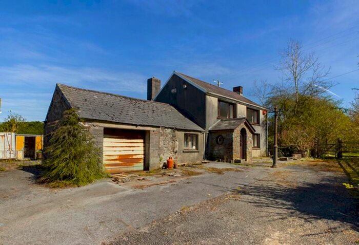 2 Bedroom Detached House For Sale In Nantycaws, Carmarthen, SA32