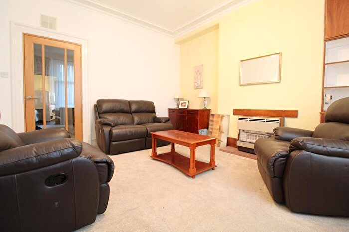 1 Bedroom Flat To Rent In Mile End Avenue First Left, Aberdeen, Ab, AB15