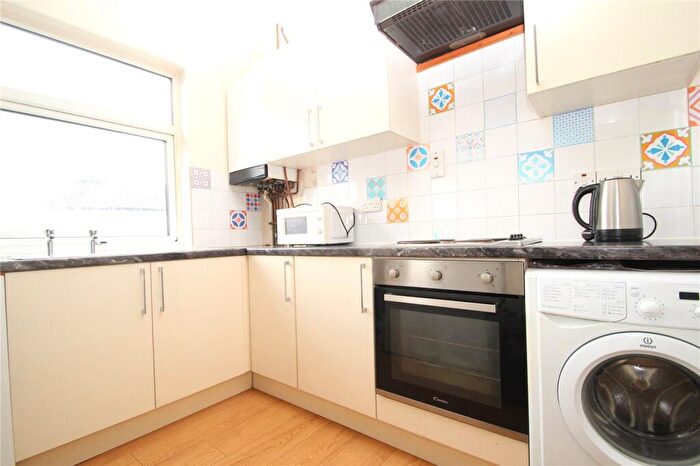 2 Bedroom Apartment To Rent In Lyndhurst Drive, Hornchurch, Essex, RM11