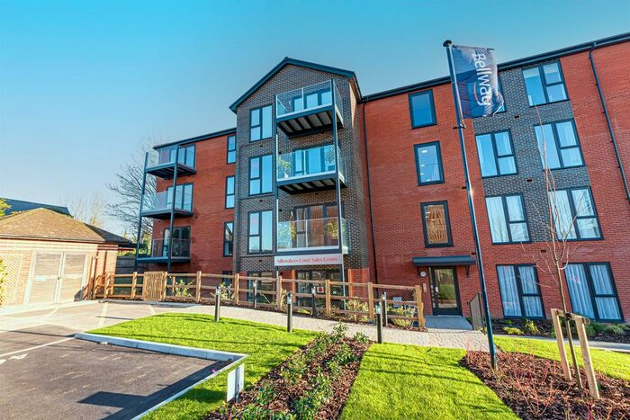 1 Bedroom Flat To Rent In West Forest Place, Wokingham, RG40