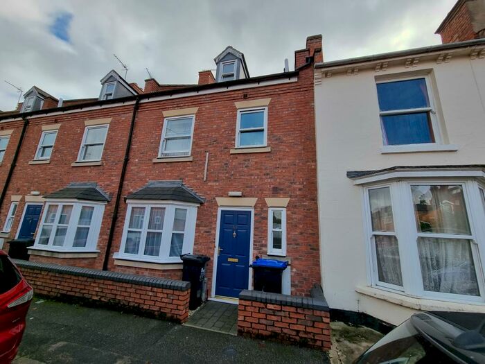 6 Bedroom Terraced House To Rent In New Street, Leamington Spa, CV31