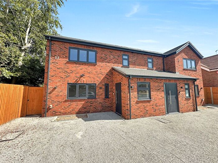 4 Bedroom Semi Detached House For Sale In Hawthorne Road, Caversham, Reading, Berkshire, RG4