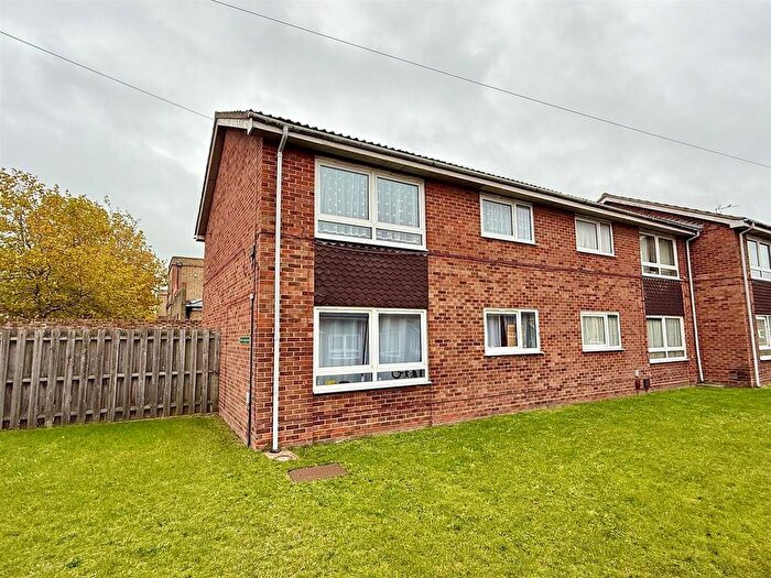 1 Bedroom Flat For Sale In Admiralty Road, Great Yarmouth, NR30