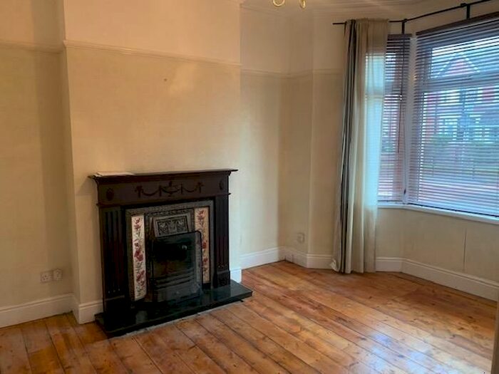 3 Bedroom Property To Rent In Birchgrove Road, Heath, Cardiff, CF14